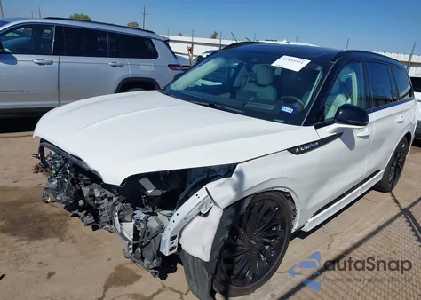 2023 Lincoln Aviator Black Label from USA, damaged, VIN 5LM5J9XC7PGL24550